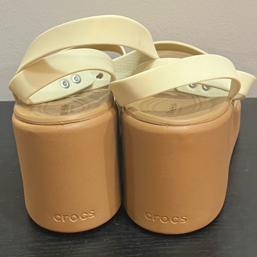 NWOT CROCS Women's Brooklyn Ankle Strap Cream and Brown Wedge Sandals - Picture 10 of 13